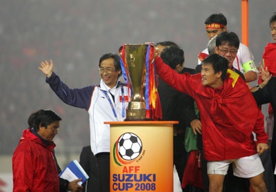 Phút ăn mừng chiến thắng của “tân vương” Việt Nam - 5