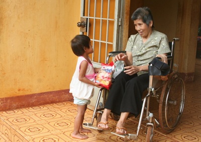 Bé Hảo tinh nghịch trong ngày đầu năm mới  - 9