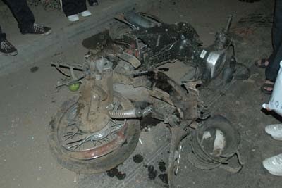 Xe tải đâm 6 xe con, 4 người chết tại chỗ - 7