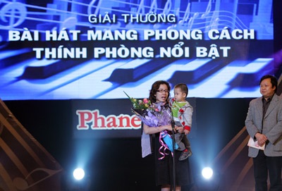 Nhiều giải thưởng và nhiều… ấp úng! - 3 Nhiều giải thưởng và nhiều… ấp úng! - 3