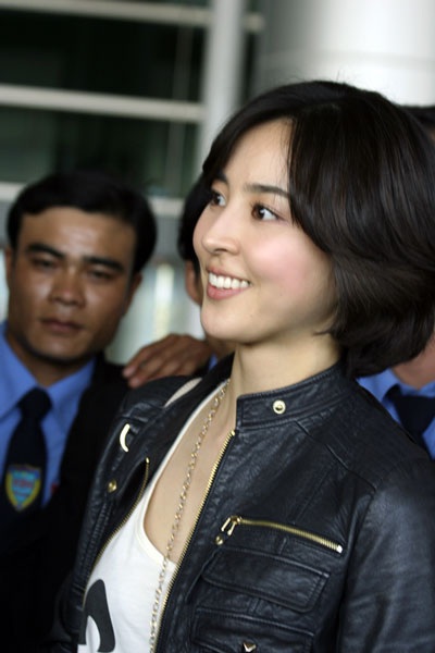 “Công chúa” xinh đẹp Han Hye Jin đến Việt Nam - 2 “Công chúa” xinh đẹp Han Hye Jin đến Việt Nam - 2