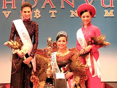 Chân dài Võ Hoàng Yến lên kế hoạch “lấn sân” ca hát - 6 Chân dài Võ Hoàng Yến lên kế hoạch “lấn sân” ca hát - 6