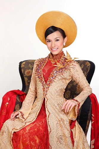 “Sao” đẹp gửi lời chúc Tết độc giả Dân trí - 6 “Sao” đẹp gửi lời chúc Tết độc giả Dân trí - 6