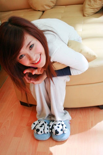 “Click chuột” tới… Đông Nhi - 1 “Click chuột” tới… Đông Nhi - 1