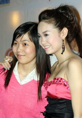 Nhiều “sao” xuất hiện trong buổi ra mắt “Giải cứu thần chết” - 8 Nhiều “sao” xuất hiện trong buổi ra mắt “Giải cứu thần chết” - 8