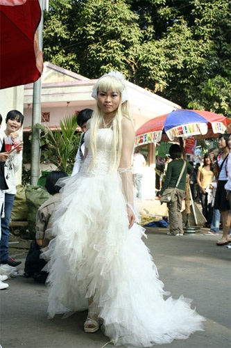 Hớn hở với “món” Cosplay - 10