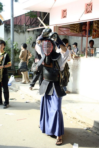 Hớn hở với “món” Cosplay - 7