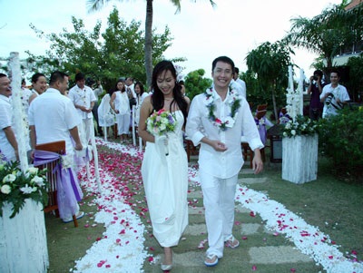Chùm ảnh: Hồng Ánh - ngày ngọt ngào cùng chồng - 1 Chùm ảnh: Hồng Ánh - ngày ngọt ngào cùng chồng - 1