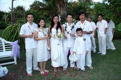 Chùm ảnh: Hồng Ánh - ngày ngọt ngào cùng chồng - 10 Chùm ảnh: Hồng Ánh - ngày ngọt ngào cùng chồng - 10