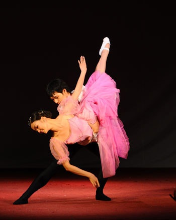 Họ là 8X tài năng - 2 Họ là 8X tài năng - 2