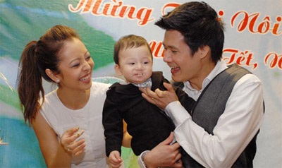 Chùm ảnh: Lễ thôi nôi con trai Quang Dũng và Jennifer Phạm - 5 Chùm ảnh: Lễ thôi nôi con trai Quang Dũng và Jennifer Phạm - 5