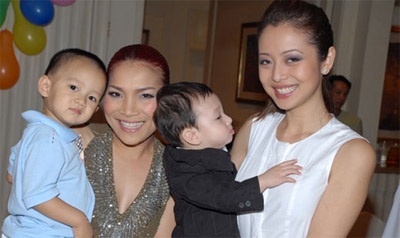 Chùm ảnh: Lễ thôi nôi con trai Quang Dũng và Jennifer Phạm - 13 Chùm ảnh: Lễ thôi nôi con trai Quang Dũng và Jennifer Phạm - 13