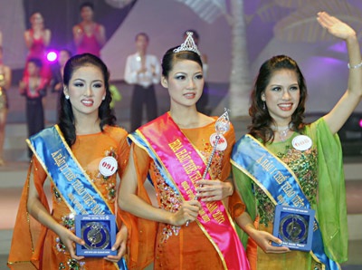 Ngôi vị hoa hậu xướng tên: Trần Thị Quỳnh! - 13