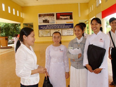 Cô Tiên thêm một dấu sắc  - 1