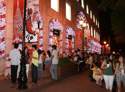 Noel này, hẹn hò ta đi ngắm phố phường… - 12