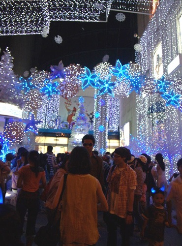 Noel này, hẹn hò ta đi ngắm phố phường… - 5