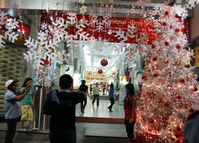 Noel này, hẹn hò ta đi ngắm phố phường… - 9