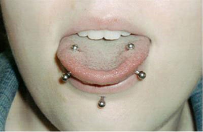 Hãi hùng xăm lưỡi   - 1