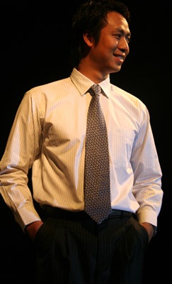 Hoa khôi Thu Hương mua tặng chồng bộ vest trị giá 2.500USD!  - 4