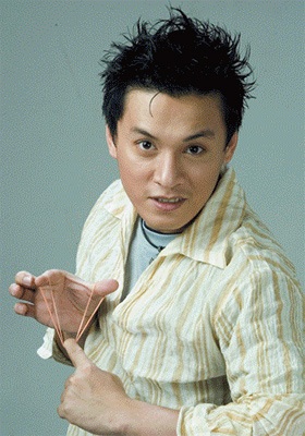 Sao teen và sao “cưa sừng” - 2 Sao teen và sao “cưa sừng” - 2