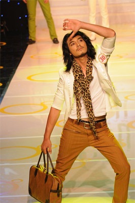 Xem các nam người mẫu “làm dáng”   - 6