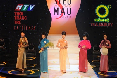 Chùm ảnh đêm chung kết đầu tiên Siêu mẫu Việt Nam 2008 - 2 Chùm ảnh đêm chung kết đầu tiên Siêu mẫu Việt Nam 2008 - 2