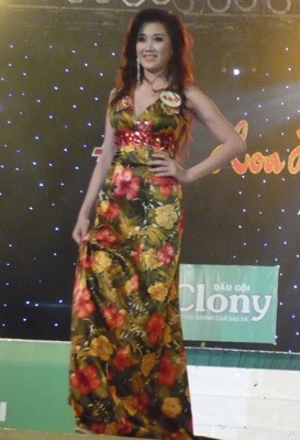 Hoa hậu Nguyễn Minh Ngọc Trâm: “Tôi rất thích làm từ thiện” - 3