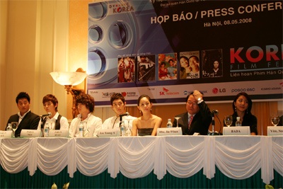 Lee Young Ah vẫn gọi NSND Như Quỳnh là mẹ! - 4