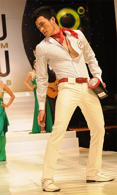 Hậu trường Siêu mẫu Việt Nam 2008 - 2 Hậu trường Siêu mẫu Việt Nam 2008 - 2