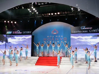 Vương miện thuộc về ca sĩ Thùy Lâm - 1 Vương miện thuộc về ca sĩ Thùy Lâm - 1