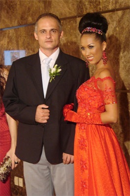 Đám cưới ấm cúng của Phi Thanh Vân - 1 Đám cưới ấm cúng của Phi Thanh Vân - 1