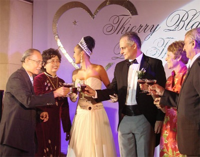 Đám cưới ấm cúng của Phi Thanh Vân - 7 Đám cưới ấm cúng của Phi Thanh Vân - 7