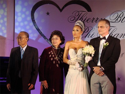 Đám cưới ấm cúng của Phi Thanh Vân - 5 Đám cưới ấm cúng của Phi Thanh Vân - 5