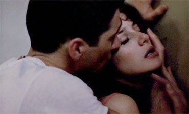 Những pha "yêu đương" đẹp nhất mọi thời đại - 2