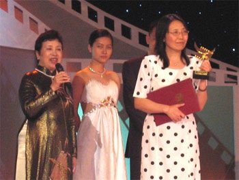 Cánh Diều Vàng thuộc về "Hà Nội, Hà Nội" và "Áo lụa Hà Đông"! - 4 Cánh Diều Vàng thuộc về "Hà Nội, Hà Nội" và "Áo lụa Hà Đông"! - 4