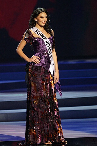 Chùm ảnh: Đêm trình diễn ấn tượng tại Crown Convention  - 9