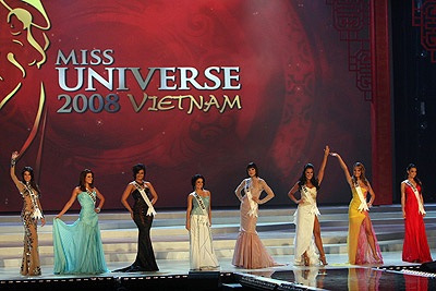 Chùm ảnh: Đêm trình diễn ấn tượng tại Crown Convention  - 33