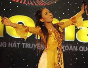 Đêm chung kết Sao Mai dòng nhạc dân gian: Vẫn… nhạt! - 1