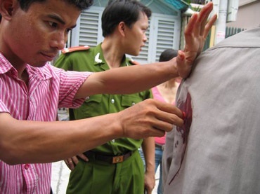 Đi xem quay cảnh “Tên sát nhân có tài mở khoá” - 2