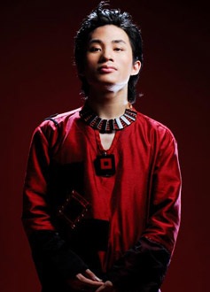 Những hình ảnh “độc” của Tùng Dương - 18 Những hình ảnh “độc” của Tùng Dương - 18