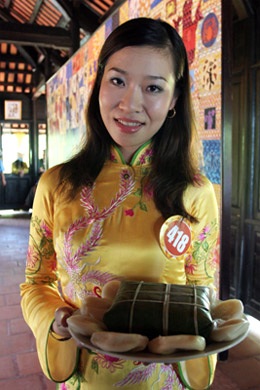 “Du hí” cùng người đẹp - 12