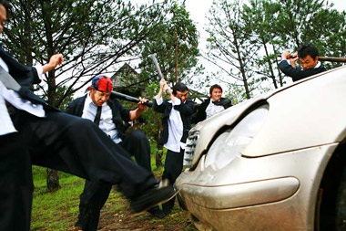 Ca sĩ Lưu Gia Bảo lại gặp… “chuyện xui” - 1