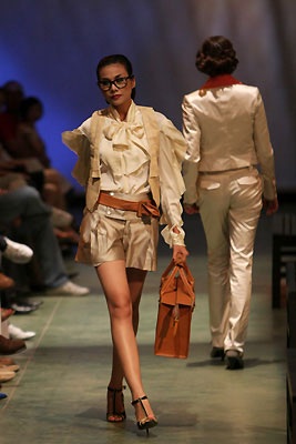 Nghĩ gì về “sân ga” Đẹp Fashion Show 7? - 9