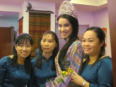 Đương kim Hoa hậu trái đất sẽ có những ngày đáng nhớ tại TPHCM - 1