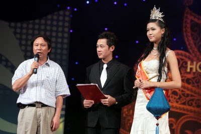 Đêm tôn vinh thưa vắng... - 5