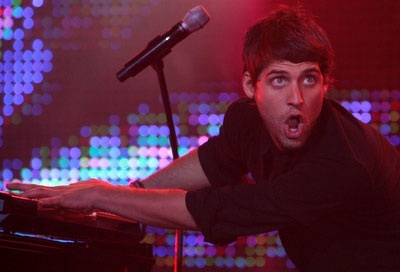 Shayne Ward - đêm qua thật “nóng”! - 7