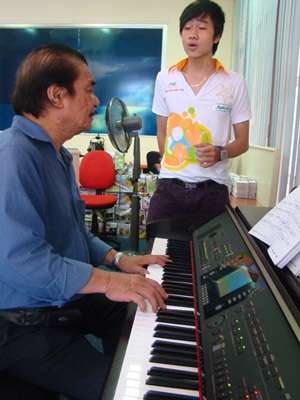 Nguyên Vũ, Thu Thủy làm MC Tiếng ca học đường 2008 - 1 Nguyên Vũ, Thu Thủy làm MC Tiếng ca học đường 2008 - 1