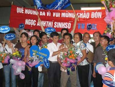 Vietnam Idol: "Vòng tranh cử" muộn màng? - 1