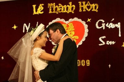 Cô dâu mới Giáng Son chia sẻ về âm nhạc và… chuyện tình - 4 Cô dâu mới Giáng Son chia sẻ về âm nhạc và… chuyện tình - 4