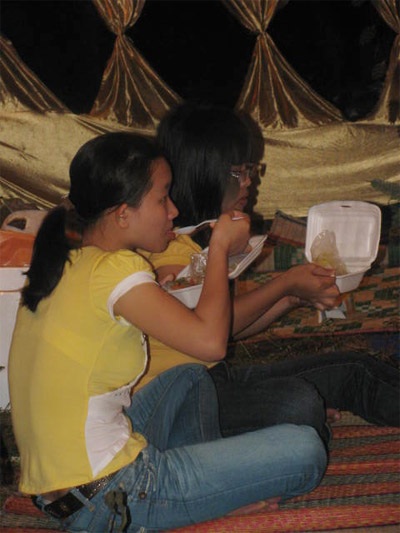 Sinh viên Huế “ngẫu hứng” với hội trại 26/3 - 1